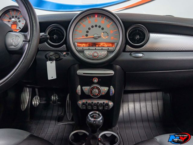2010 MINI Cooper S Clubman 6-SPD MANUAL, PAN SUNROOF, HEATED SEATS, COLD WEATHER PKG - 22934209 - 10
