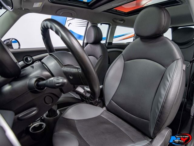 2010 MINI Cooper S Clubman 6-SPD MANUAL, PAN SUNROOF, HEATED SEATS, COLD WEATHER PKG - 22934209 - 15