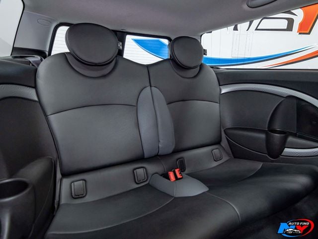 2010 MINI Cooper S Clubman 6-SPD MANUAL, PAN SUNROOF, HEATED SEATS, COLD WEATHER PKG - 22934209 - 18