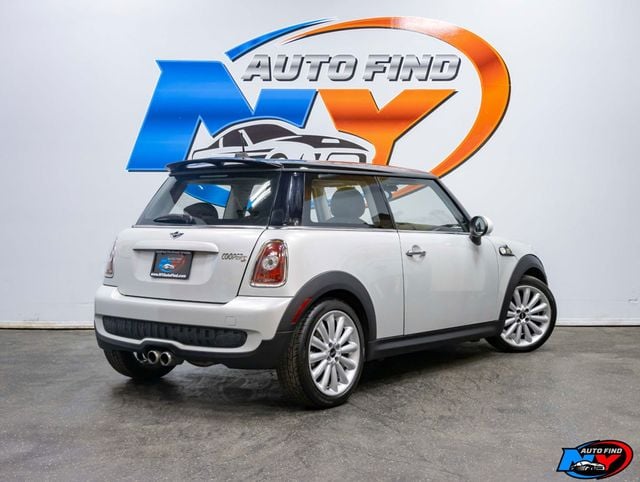 2010 MINI Cooper S Hardtop 2 Door CLEAN CARFAX, CAMDEN PKG, PAN SUNROOF, 17" ALLOY WHEELS - 22923887 - 4