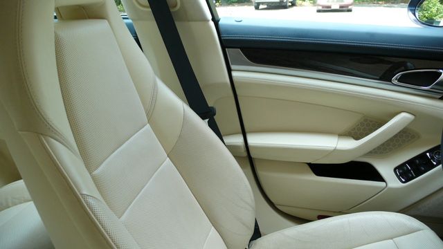 2010 Porsche Panamera 4dr Hatchback 4S - 17932479 - 15