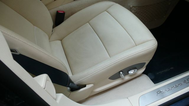 2010 Porsche Panamera 4dr Hatchback 4S - 17932479 - 21