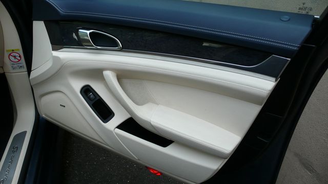 2010 Porsche Panamera 4dr Hatchback 4S - 17932479 - 24