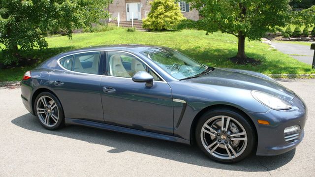 2010 Porsche Panamera 4dr Hatchback 4S - 17932479 - 49