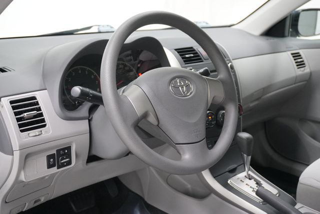 2010 Toyota Corolla  - 22929534 - 8