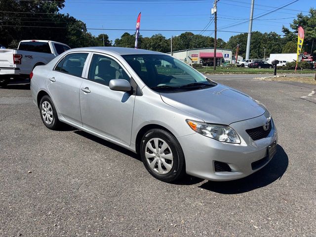 2010 Toyota Corolla 4dr Sedan Automatic LE - 22919530 - 1