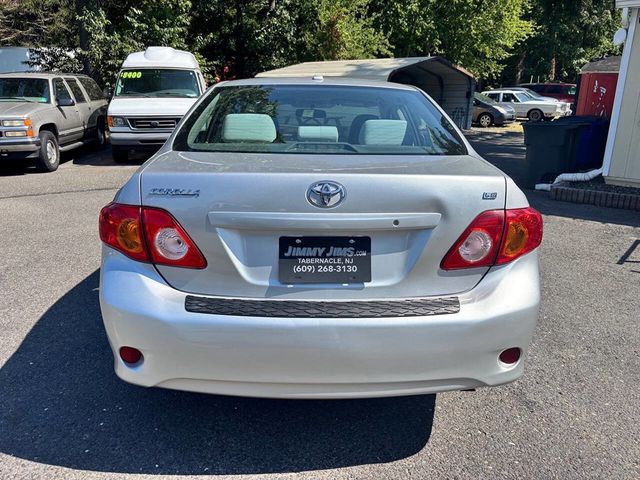 2010 Toyota Corolla 4dr Sedan Automatic LE - 22919530 - 8