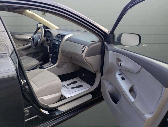2010 Toyota Corolla 4dr Sedan Automatic LE - 22930541 - 15