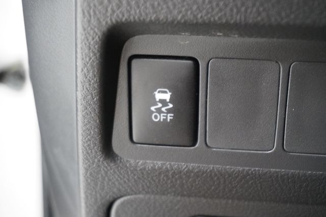 2010 Toyota Matrix 5dr Wagon Automatic FWD - 22899439 - 18