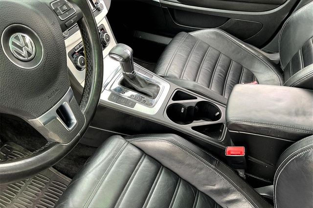 2010 Volkswagen CC 4dr DSG Luxury PZEV - 22939743 - 27
