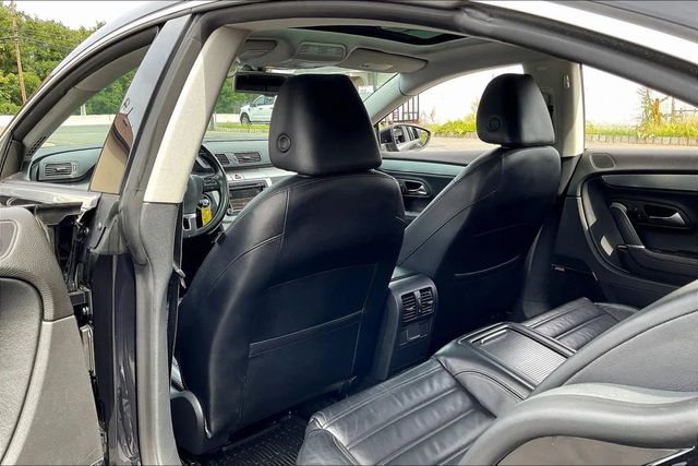2010 Volkswagen CC 4dr DSG Luxury PZEV - 22887508 - 16