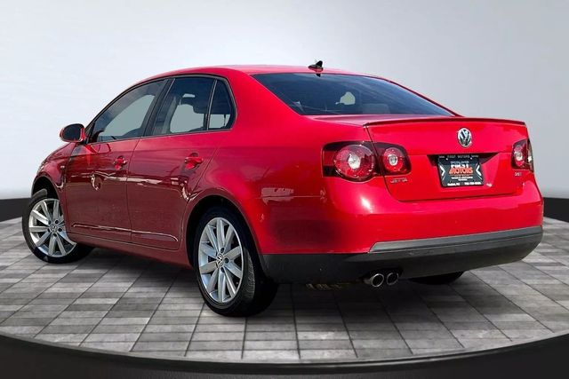 2010 Volkswagen Jetta Wolfsburg Edition Sedan 4D - 22874883 - 5