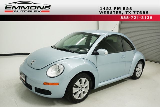 2010 Volkswagen New Beetle Coupe 2dr Automatic - 22929532 - 0
