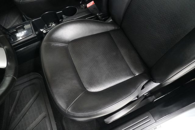 2010 Volkswagen New Beetle Coupe 2dr Automatic - 22929532 - 9