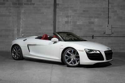 2011 Audi R8 Spyder - WUATNAFG4BN000651