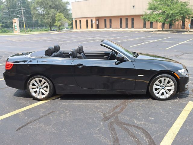 2011 BMW 3 Series 328i - 22892819 - 9