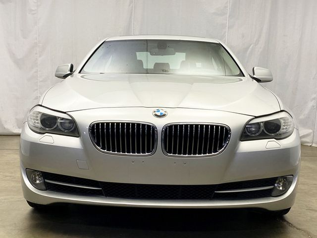 2011 BMW 5 Series 535i xDrive - 22926147 - 11