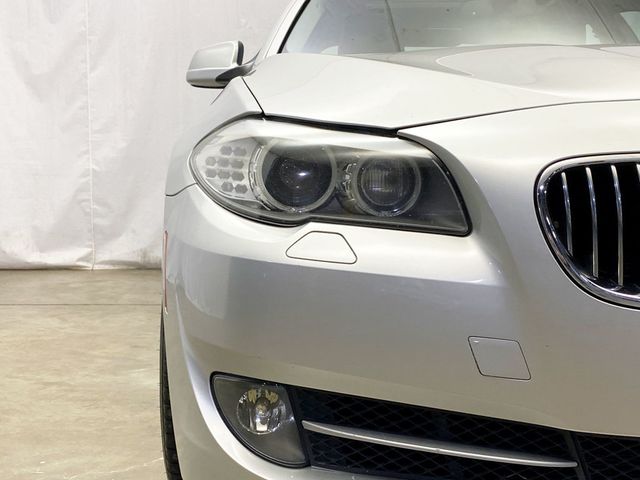 2011 BMW 5 Series 535i xDrive - 22926147 - 12
