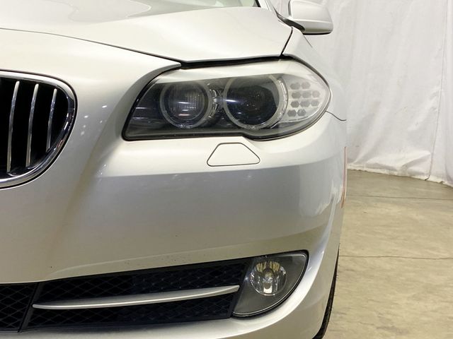2011 BMW 5 Series 535i xDrive - 22926147 - 13