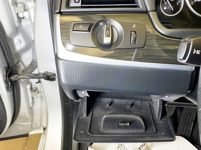 2011 BMW 5 Series 535i xDrive - 22926147 - 21