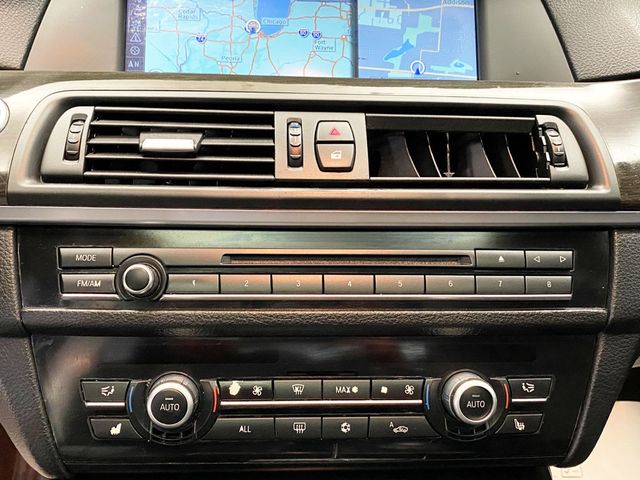 2011 BMW 5 Series 535i xDrive - 22926147 - 31