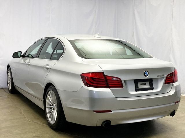 2011 BMW 5 Series 535i xDrive - 22926147 - 3