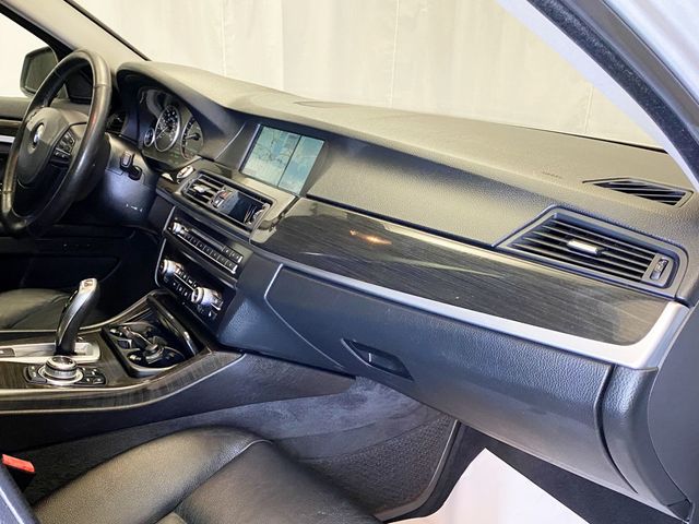 2011 BMW 5 Series 535i xDrive - 22926147 - 43