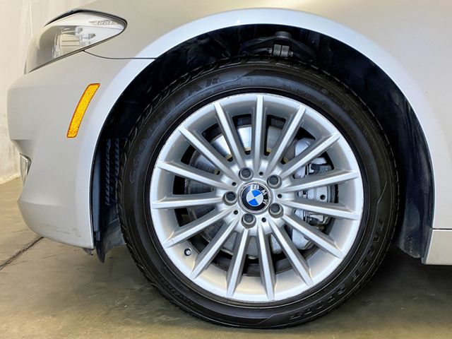 2011 BMW 5 Series 535i xDrive - 22926147 - 58