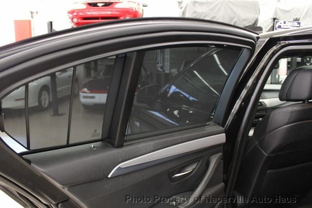 2011 BMW 5 Series 550i xDrive - 22425010 - 33