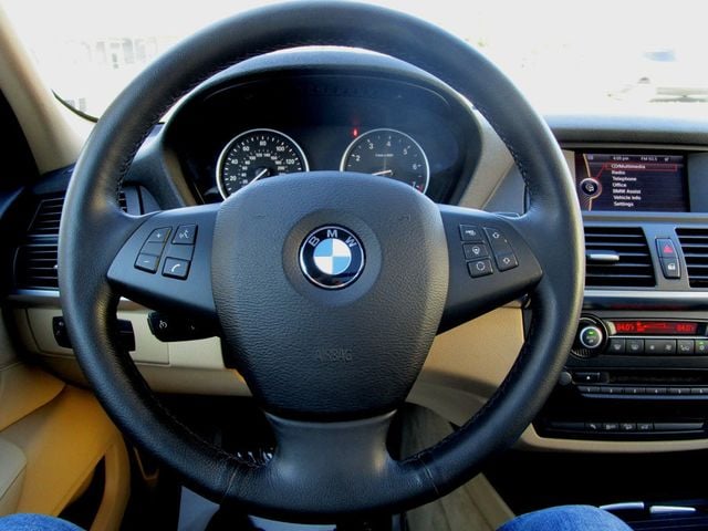 2011 BMW X5 35i Premium - 22394237 - 19
