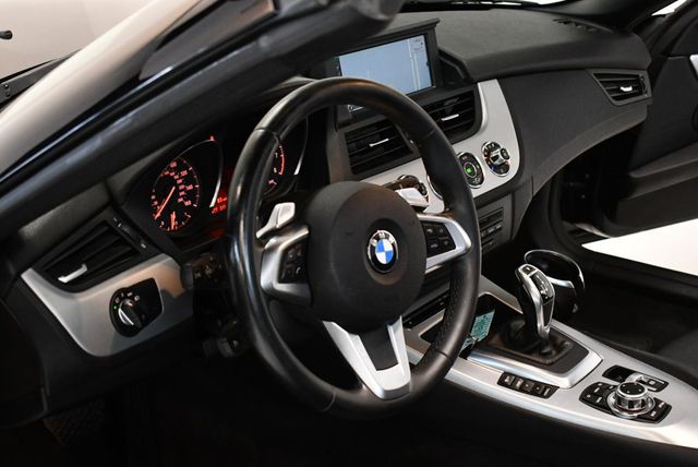 2011 BMW Z4 Roadster sDrive35i - 22417555 - 30