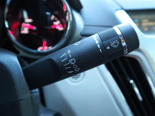 2011 Cadillac CTS Coupe 2dr Cpe Premium RWD 2dr Cpe Premium RWD - 16933925 - 27