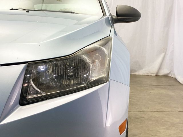 2011 Chevrolet CRUZE 4dr Sedan LS - 22938136 - 11