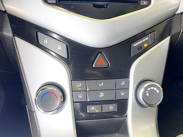2011 Chevrolet CRUZE 4dr Sedan LS - 22938136 - 28