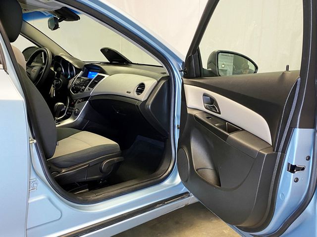 2011 Chevrolet CRUZE 4dr Sedan LS - 22938136 - 33