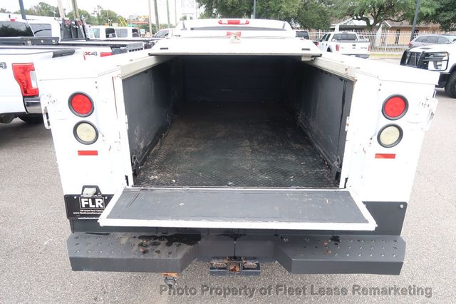 2011 Chevrolet Silverado 3500HD Silverado 3500 4WD Crew Cab Utility  - 22938828 - 18