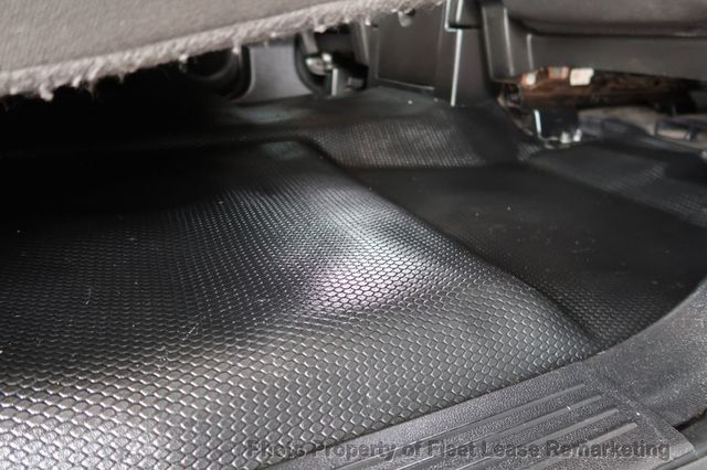 2011 Chevrolet Silverado 3500HD Silverado 3500 4WD Crew Cab Utility  - 22938828 - 21