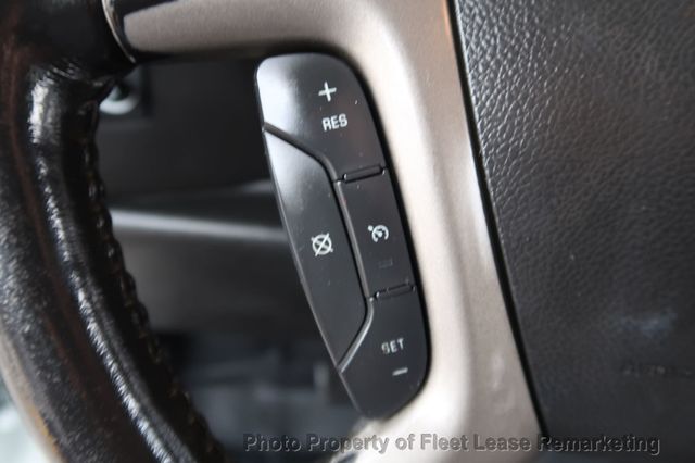 2011 Chevrolet Silverado 3500HD Silverado 3500 4WD Crew Cab Utility  - 22938828 - 33