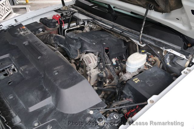 2011 Chevrolet Silverado 3500HD Silverado 3500 4WD Crew Cab Utility  - 22938828 - 40
