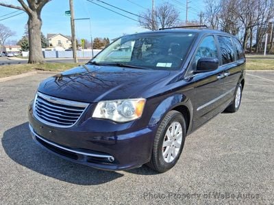 2011 Chrysler Town & Country