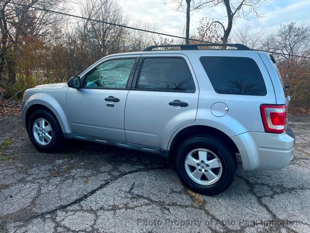 2011 Ford Escape FWD 4dr XLT - 22040815 - 16