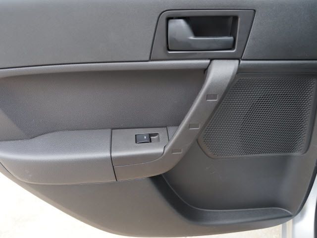 2011 Ford Focus 4dr Sdn SE - 11862264 - 14