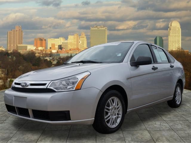 2011 Ford Focus 4dr Sdn SE - 11862264 - 3