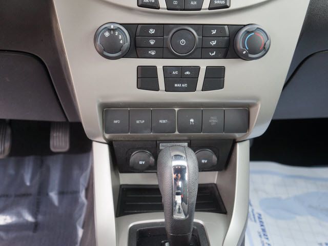 2011 Ford Focus 4dr Sdn SE - 11862264 - 8