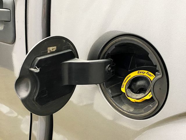 2011 Ford F-150 4WD SuperCrew 145" XLT - 22938175 - 17