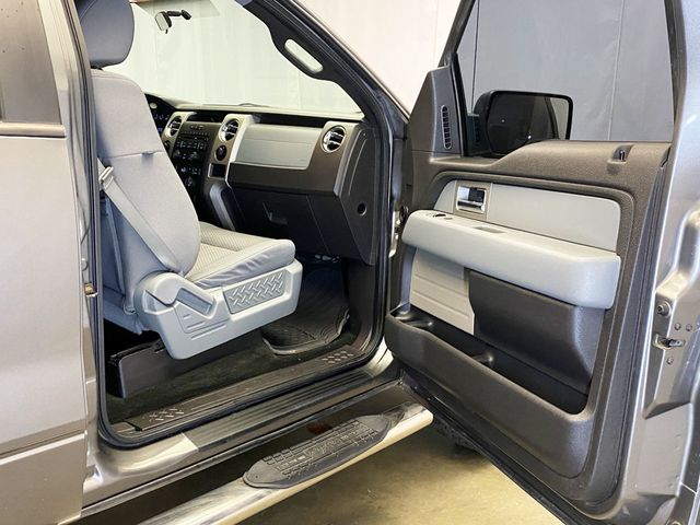 2011 Ford F-150 4WD SuperCrew 145" XLT - 22938175 - 37