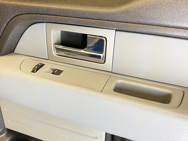 2011 Ford F-150 4WD SuperCrew 145" XLT - 22938175 - 38