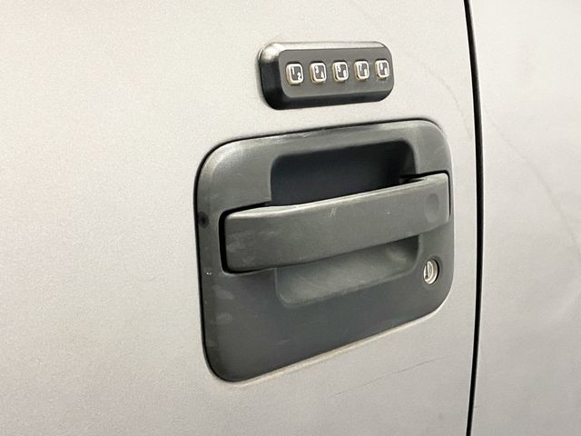 2011 Ford F-150 4WD SuperCrew 145" XLT - 22938175 - 3