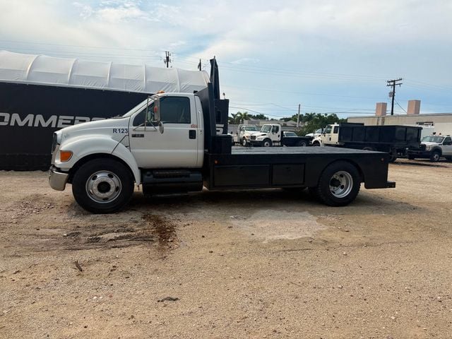2011 Ford F-650 Flatbed  - 22904309 - 1