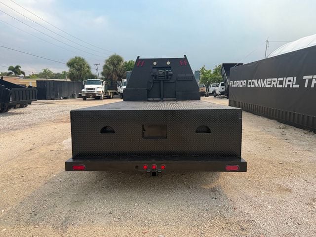 2011 Ford F-650 Flatbed  - 22904309 - 4